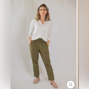 NWT EVERYDAY TRANSITIONAL MATERNITY SMOCKED LINEN PANT